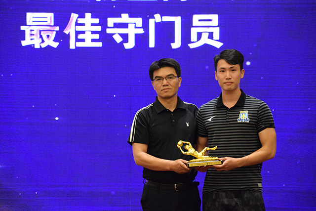 沃克：对利物浦不能再这样踢了，不然要被血虐