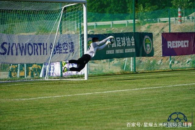 2026湖南省龙舟超级联赛选拔赛开赛 42支龙舟竞渡澧水